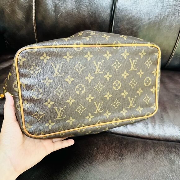 Louis Vuitton Palermo PM - Picture 13 of 16